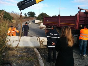 Via Marchetti, campo abusivo